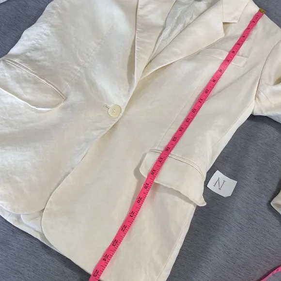 Charter Club Petites Cream Color Blazer size 8P - Picture 4 of 8
